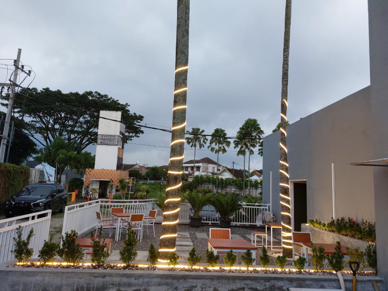 Pembangunan Kafe Tengah Kota Malang
