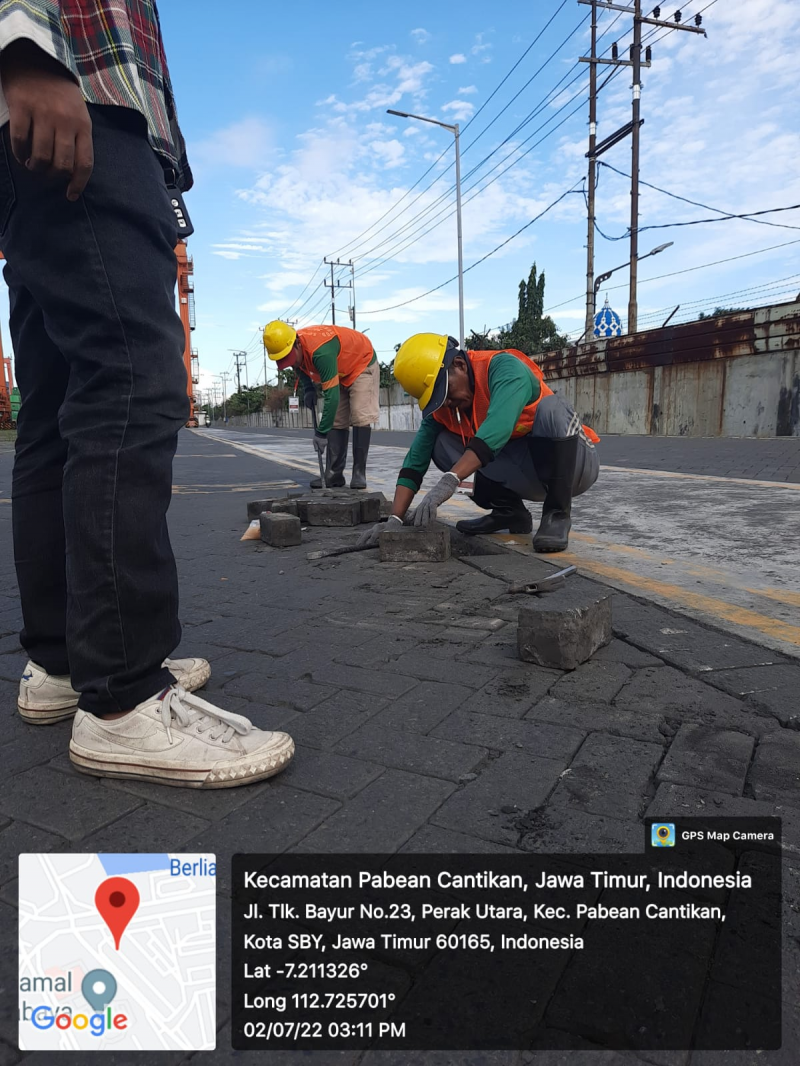 Pekerjaan Perbaikan Kontainer Yard Blok V (Eks.Udatin) PT Berlian Jasa Terminal Indonesia